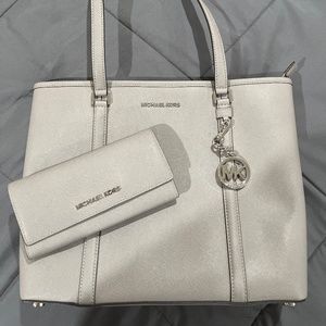MK matching purse and wallet